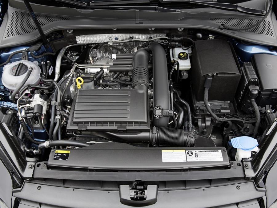  Volkswagen Golf TGI BlueMotion 5-Door 2013 года  (фото 12 из 13)